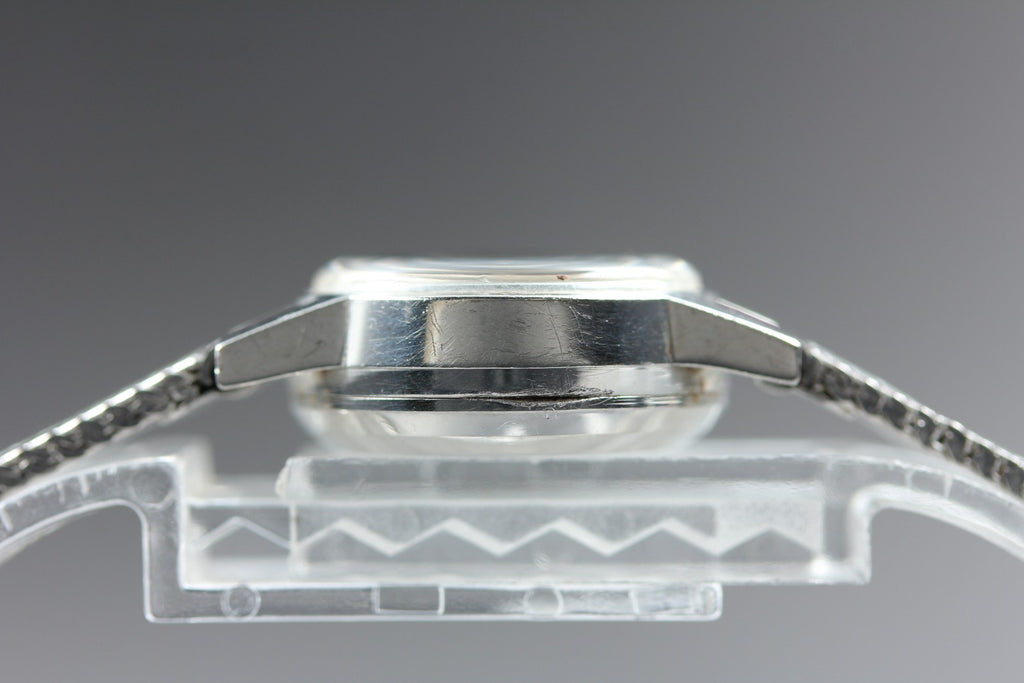 1969 Near MINT OMEGA Geneve 20mm 562.016 Automatic Silver Dial Women's Vintage