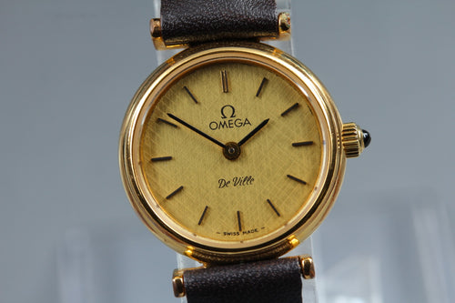 1979 Near MINT OMEGA De Ville 22mm 511.0565 Manual Gold Dial Women's Vintage