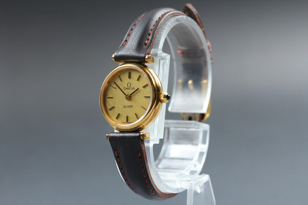 1979 Near MINT OMEGA De Ville 22mm 511.0565 Manual Gold Dial Women's Vintage