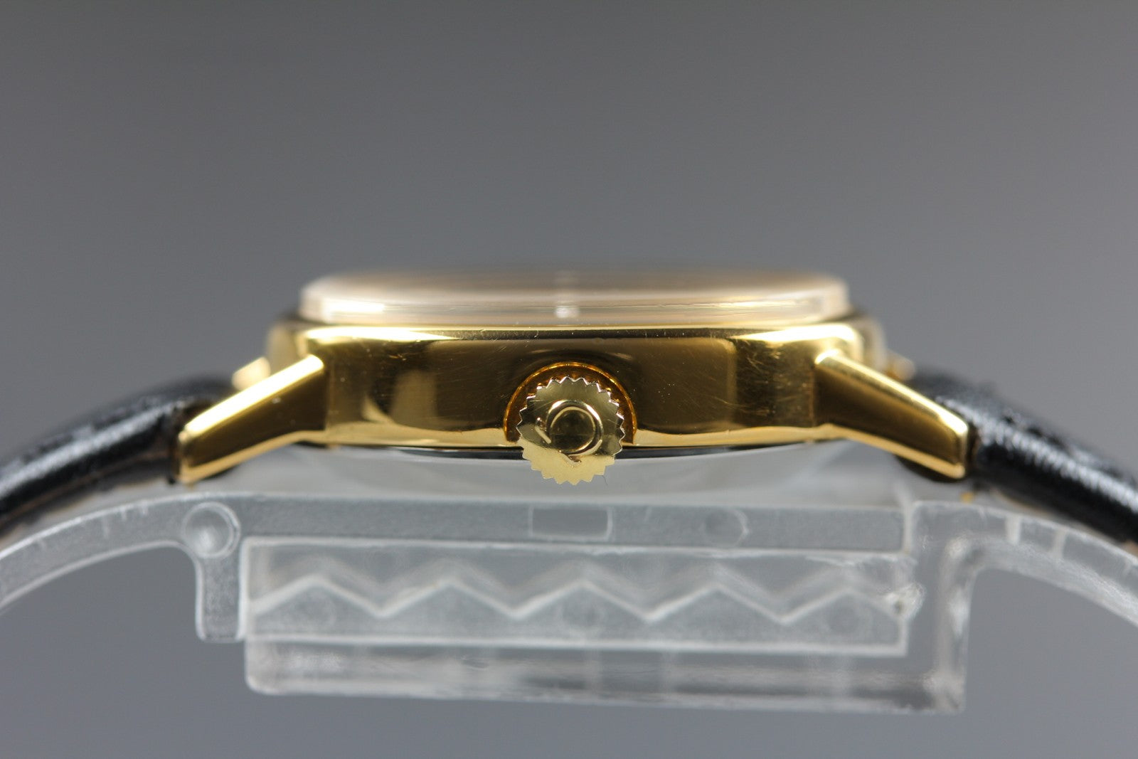 Serviced 1979 Near MINT OMEGA De Ville 18mm 511.0553 Manual Gold Women's Vintage