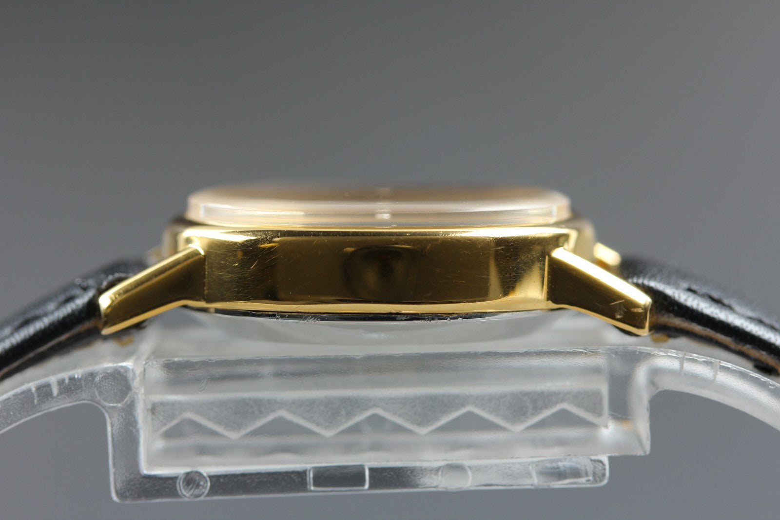 Serviced 1979 Near MINT OMEGA De Ville 18mm 511.0553 Manual Gold Women's Vintage