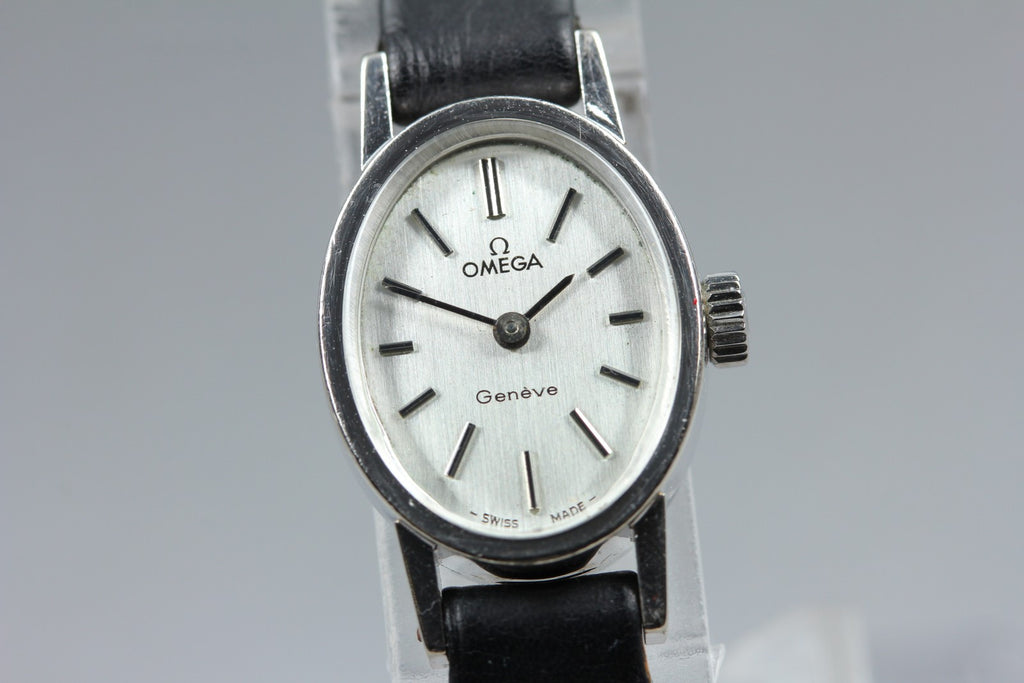 1970 Near MINT OMEGA Geneve 16mm 511.363 Manual Silver Dial Women's Vintage