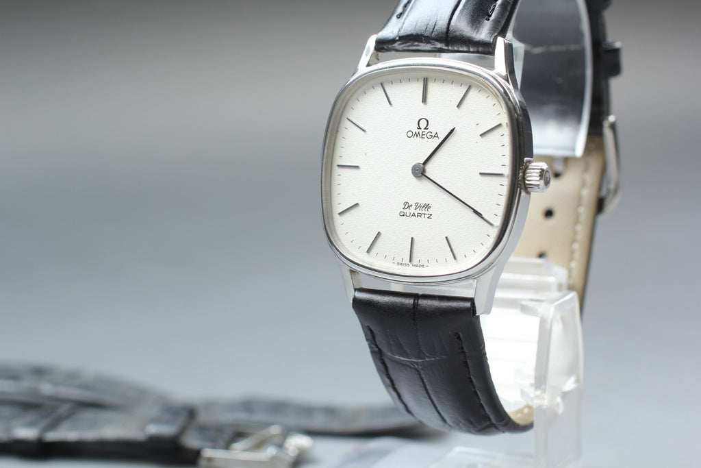 1979 Near MINT OMEGA De Ville 31mm 191.0073 Quartz White Dial Men's Vintage