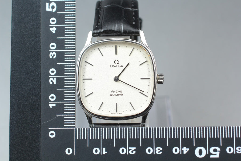 1979 Near MINT OMEGA De Ville 31mm 191.0073 Quartz White Dial Men's Vintage