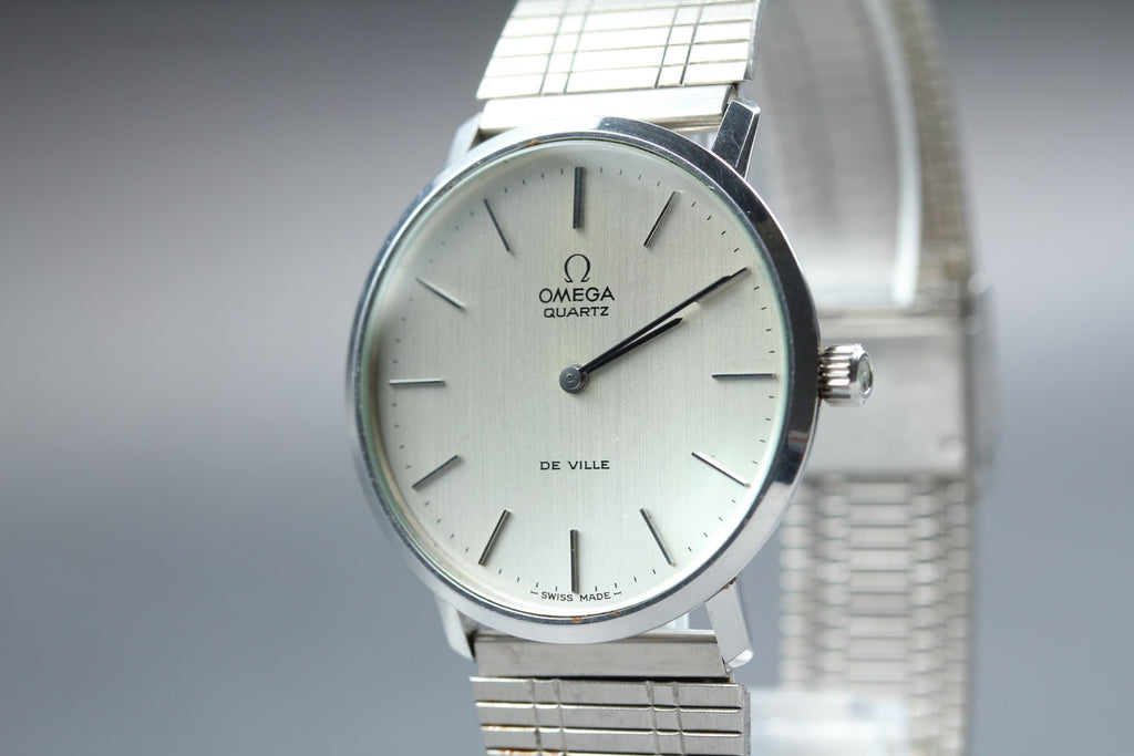 1977 Near MINT OMEGA De Ville 34mm 191.0044 Quartz Silver Dial Men's Vintage