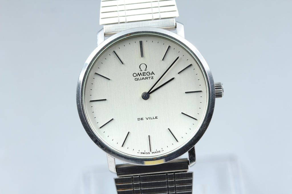1977 Near MINT OMEGA De Ville 34mm 191.0044 Quartz Silver Dial Men's Vintage