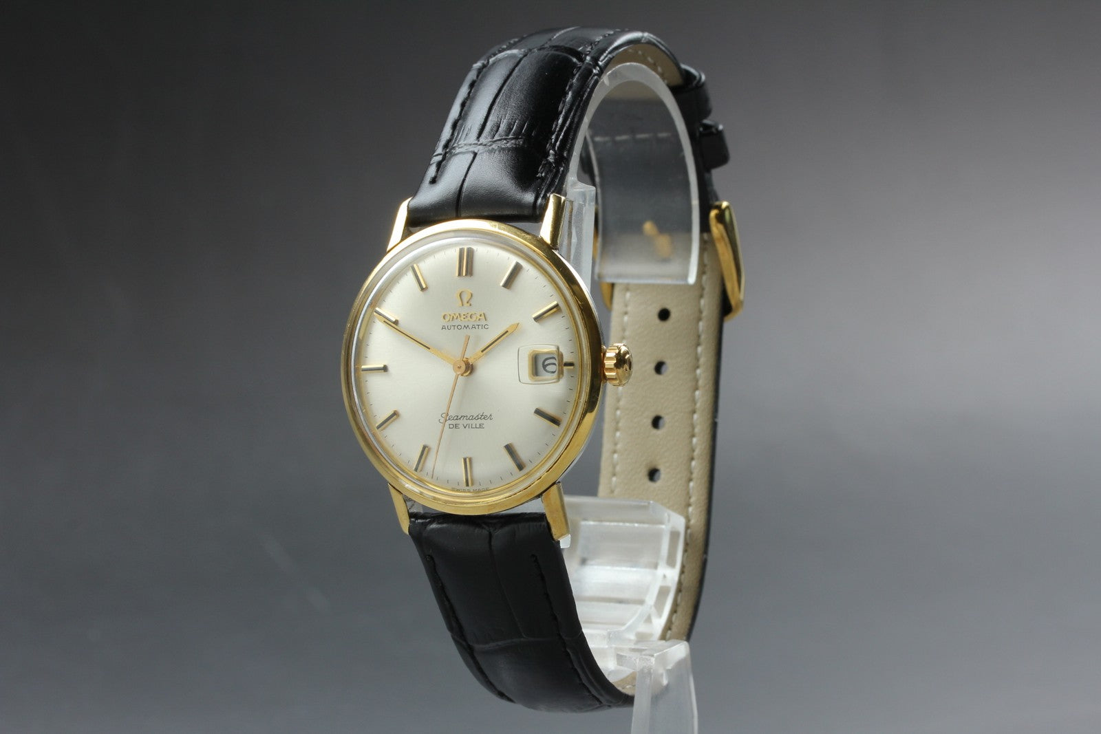 Near MINT OMEGA Seamaster De Ville 34mm Automatic Silver Dial Men's Vintage