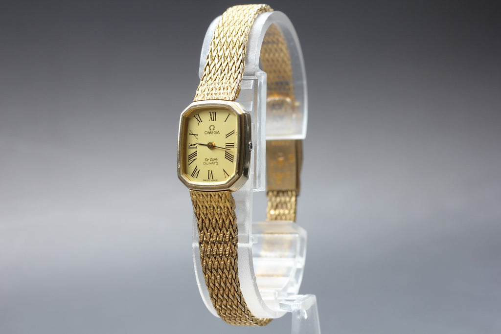 1980 Near MINT OMEGA De Ville 16mm 591.0115 Quartz Gold Roman Dial Women Vintage