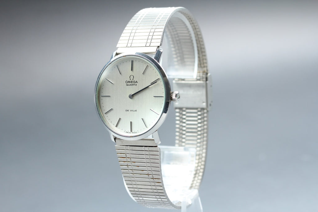 1977 Near MINT OMEGA De Ville 34mm 191.0044 Quartz Silver Dial Men's Vintage