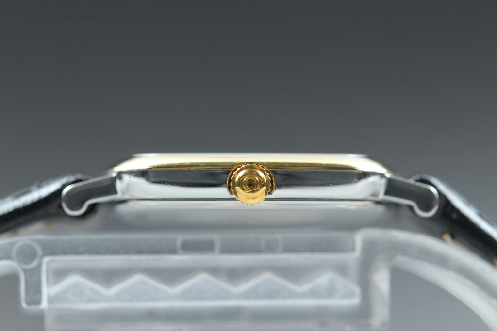 1993 Near MINT OMEGA De Ville 23mm 595.3111 Quartz White Roman Women's Vintage