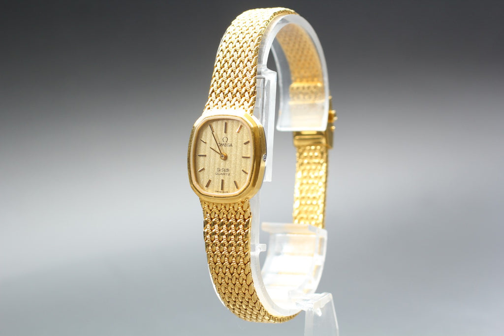 1980 Near MINT OMEGA De Ville 20mm 591.157 Quartz Gold Dial Women's Vintage