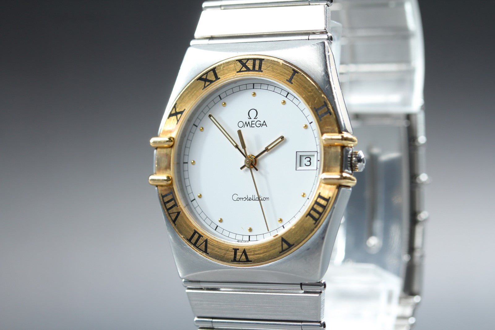 1992 Near MINT OMEGA Constellation 32mm 396.1070.1 18k & SS Quartz Men's Vintage