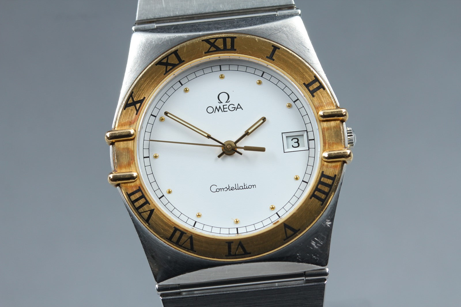 1992 Near MINT OMEGA Constellation 32mm 396.1070.1 18k & SS Quartz Men's Vintage