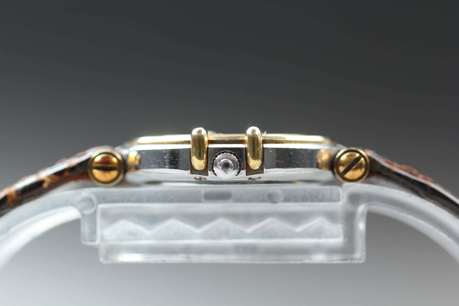 1984 Near MINT OMEGA Constellation 24mm 595.0092 Quartz Gold Women's Vintage