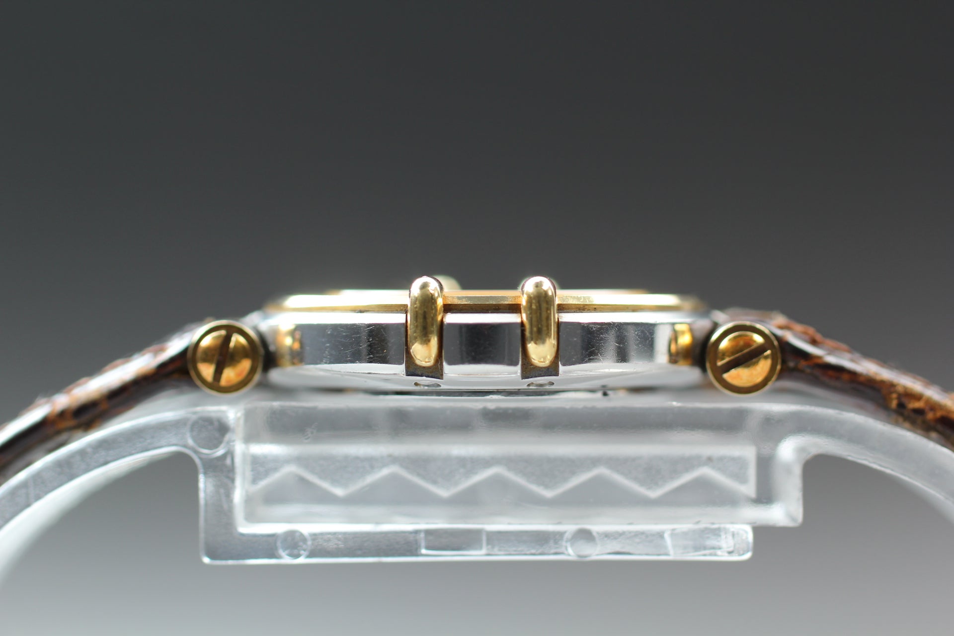 1984 Near MINT OMEGA Constellation 24mm 595.0092 Quartz Gold Women's Vintage