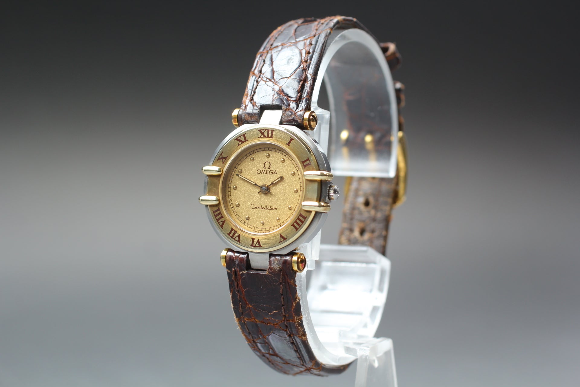 1984 Near MINT OMEGA Constellation 24mm 595.0092 Quartz Gold Women's Vintage