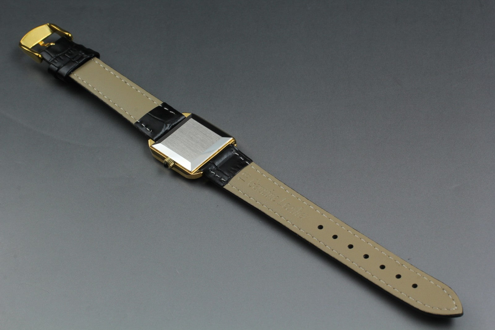 1976 Near MINT OMEGA De Ville 24mm 511.0502 Manual Gold Dial Women's Vintage