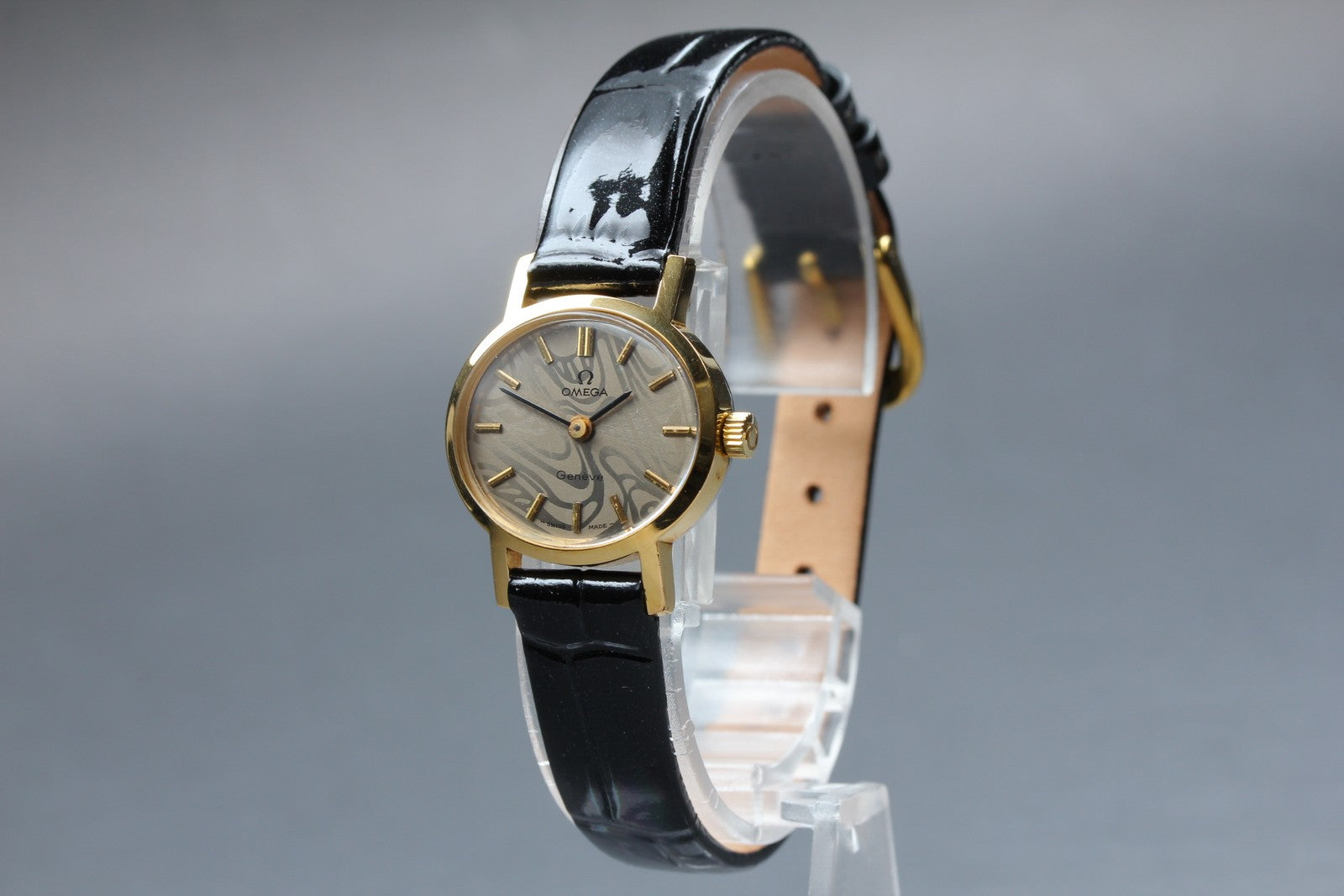 1973 Near MINT/Box Papaer OMEGA Geneve 23mm 511.0412 Manual Marble Dial Women's