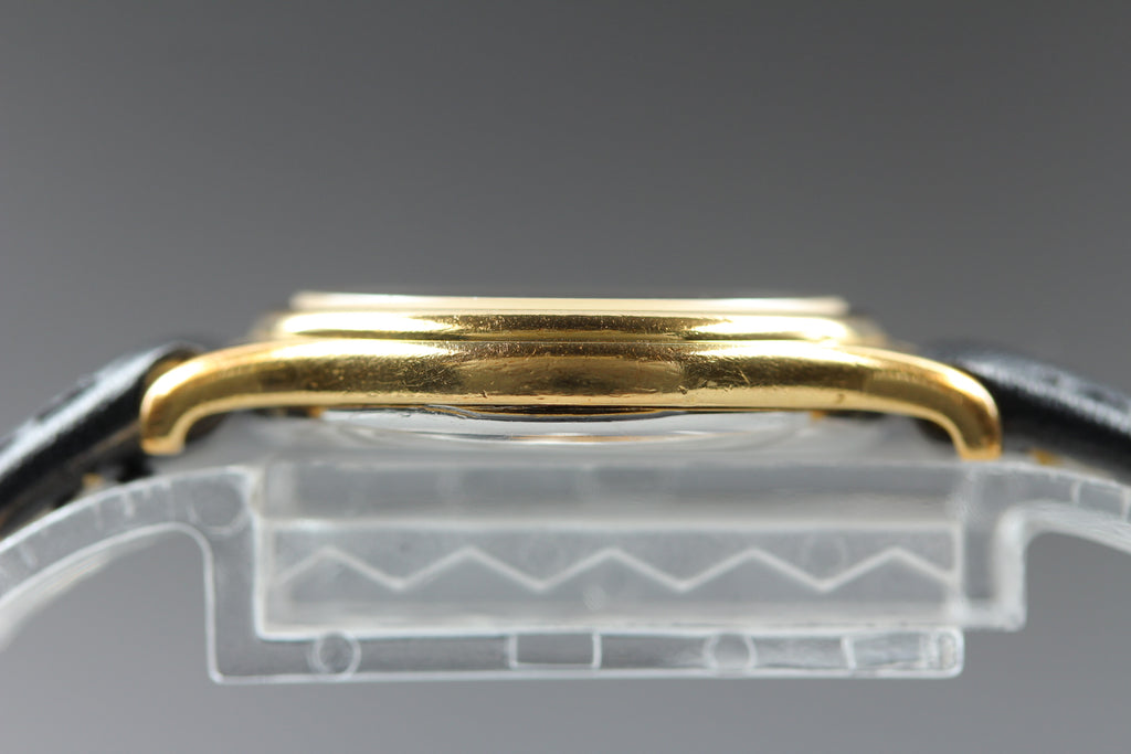1981 Near MINT OMEGA De Ville 24mm 591.0094 Quartz Gold Dial Women's Vintage