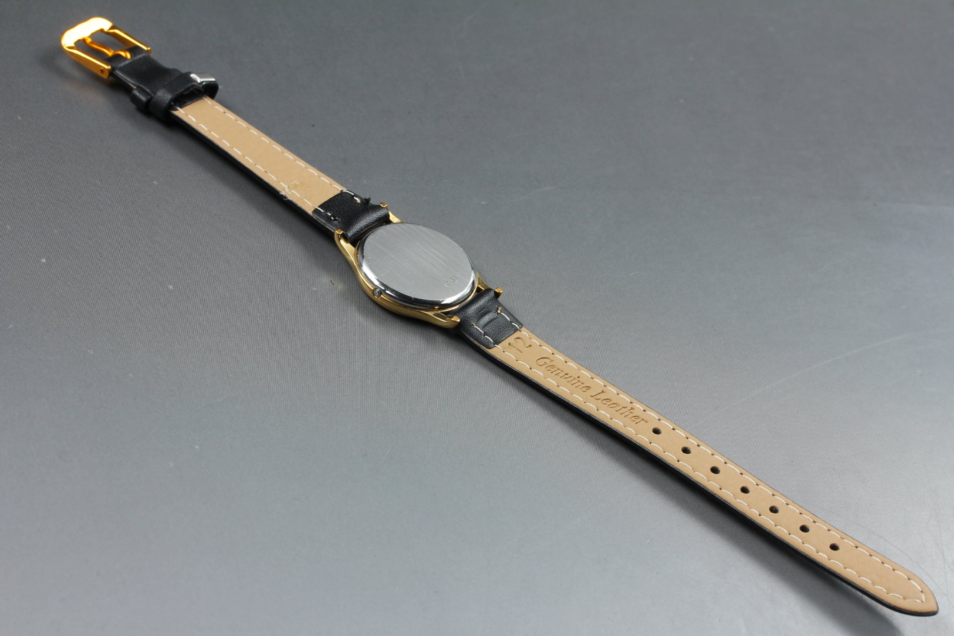 1981 Near MINT OMEGA De Ville 24mm 591.0094 Quartz Gold Dial Women's Vintage