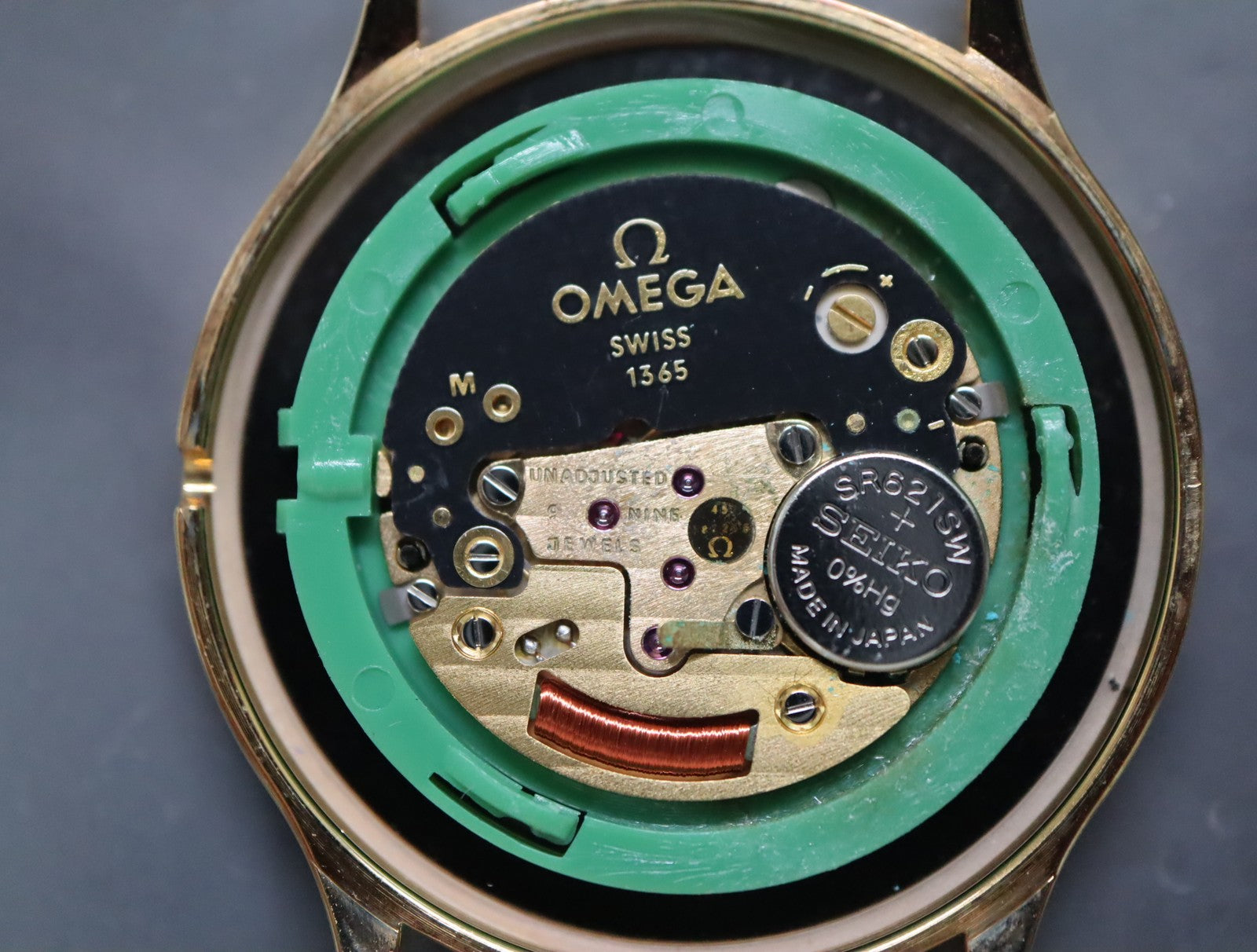 1982 Top MINT OMEGA De Ville 32mm 191.0130.1 Quartz Black Roman Men's Vintage
