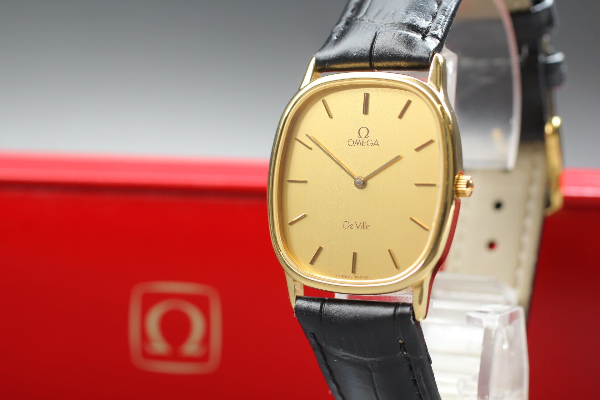 1984 Top MINT/Box, Paper OMEGA De Ville 29mm 191.0220 Quartz Gold Men's Vintage