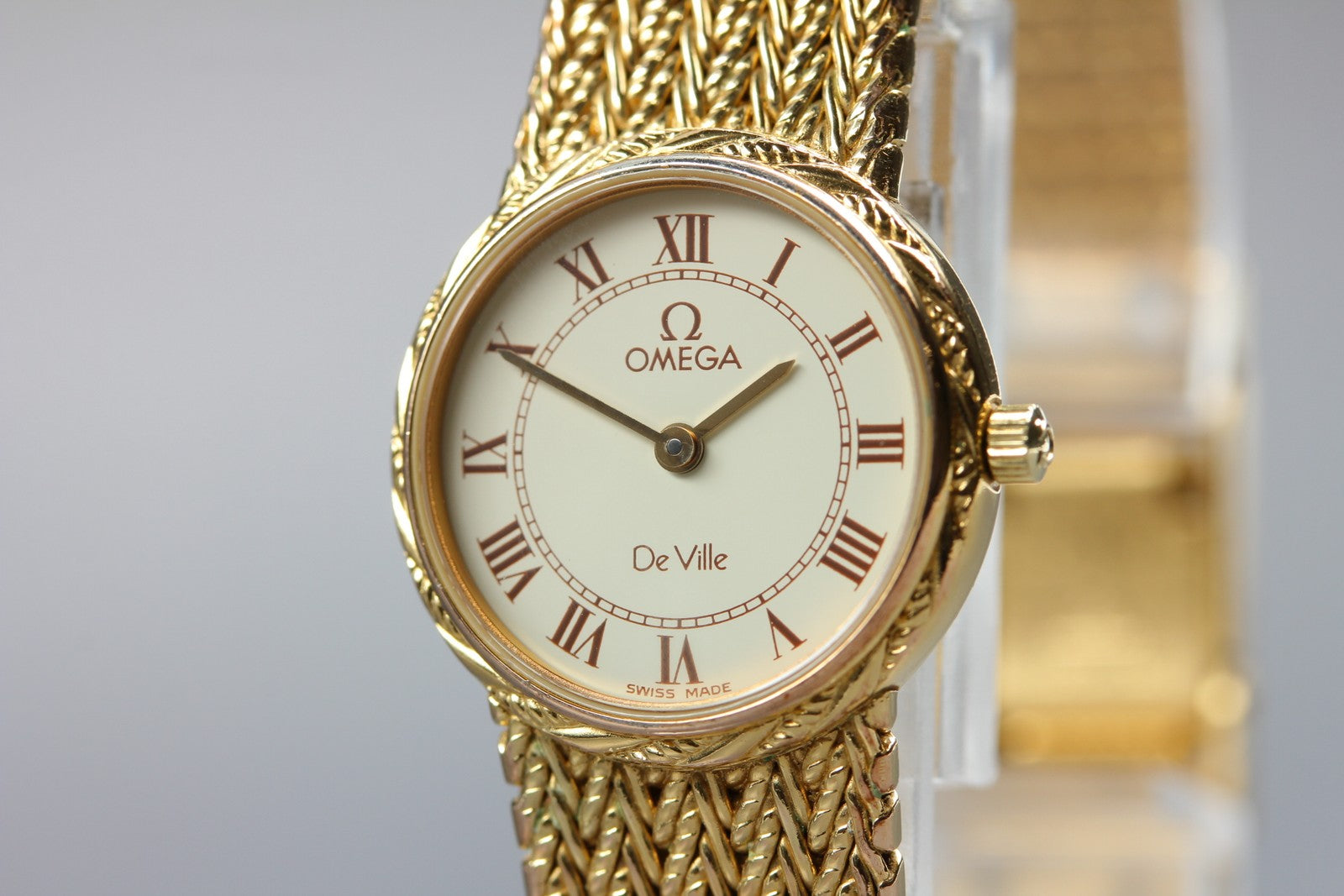 1984 Near MINT OMEGA De Ville 20mm 791.0889.0 Quartz Roman Dial Women's Vintage