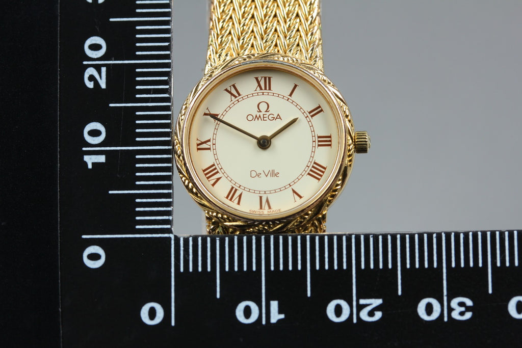 1984 Near MINT OMEGA De Ville 20mm 791.0889.0 Quartz Roman Dial Women's Vintage