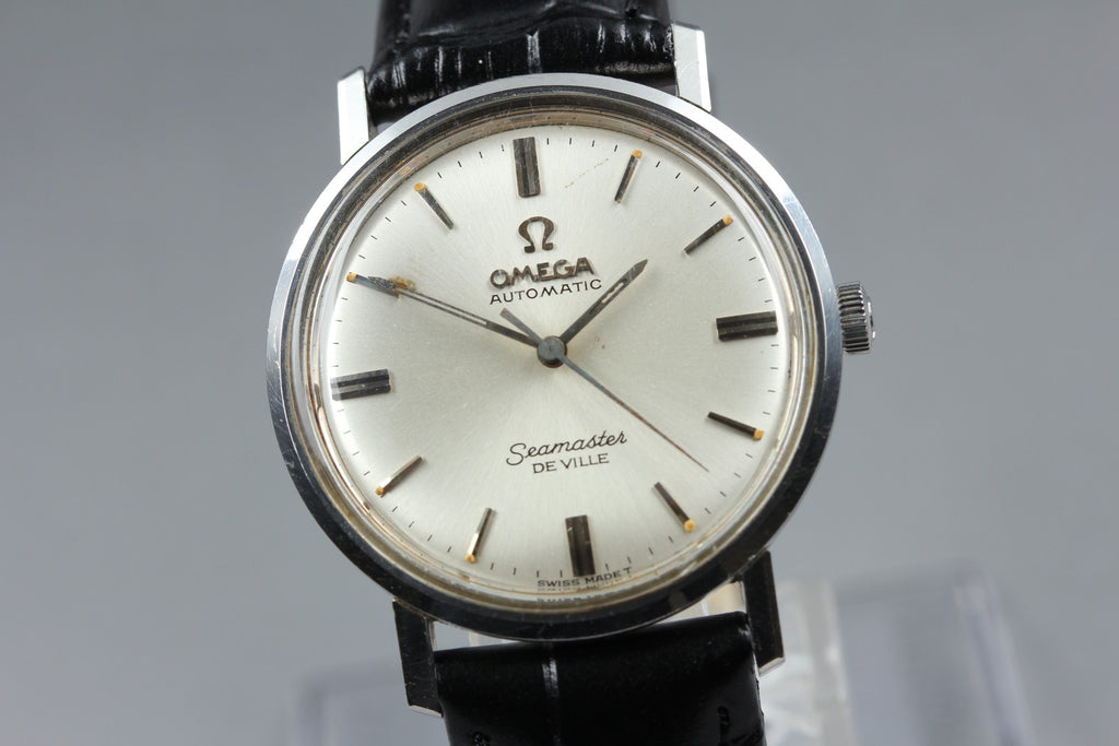 Near MINT OMEGA Seamaster De Ville 32mm Automatic Silver Dial Men's Vintage