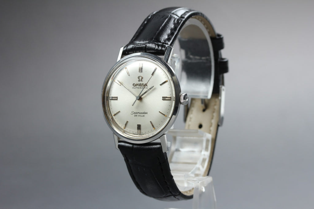 Near MINT OMEGA Seamaster De Ville 32mm Automatic Silver Dial Men's Vintage