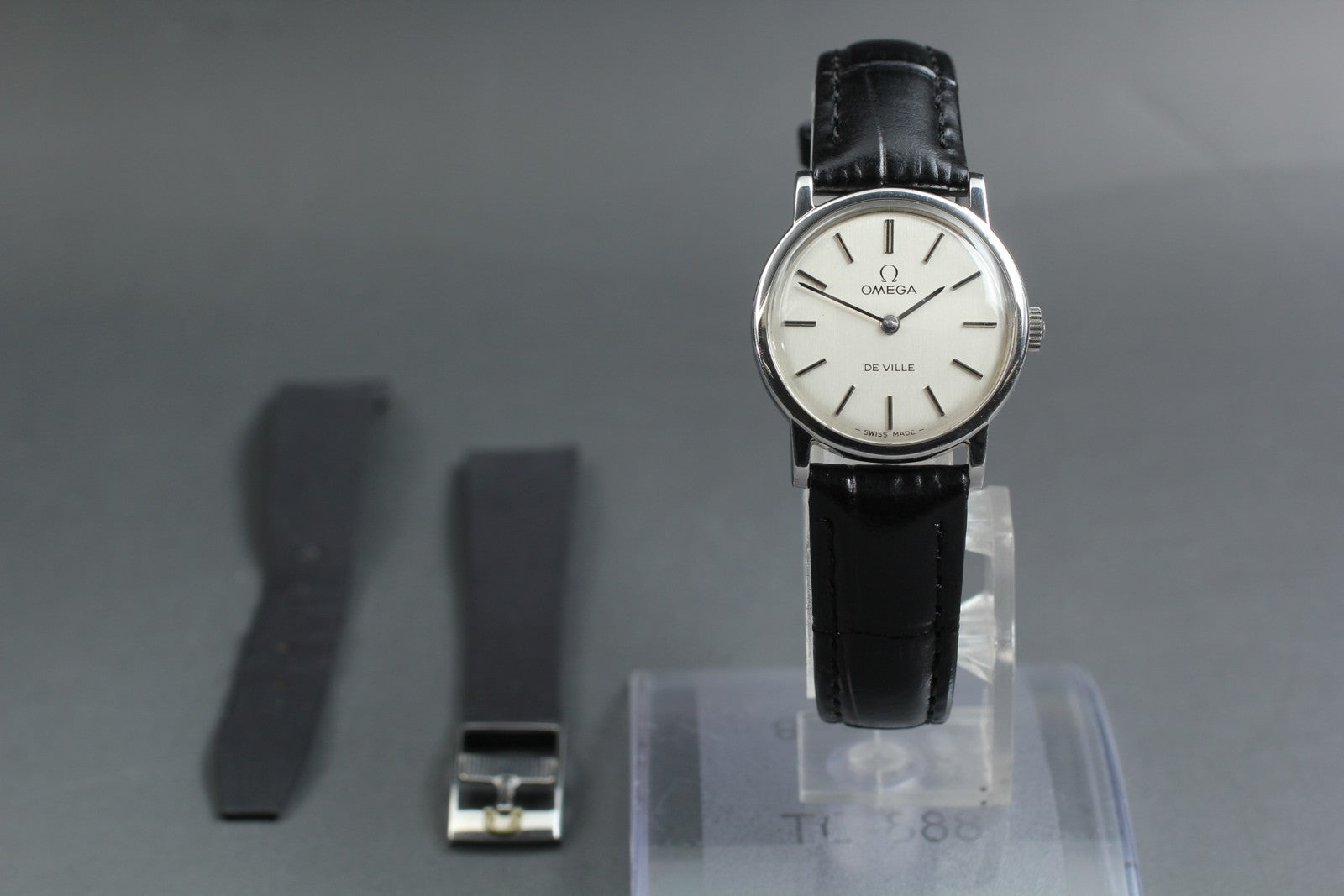 1978 MINT OMEGA De Ville 25mm 511.0532 Manual Wind Silver Dial Women's Vintage