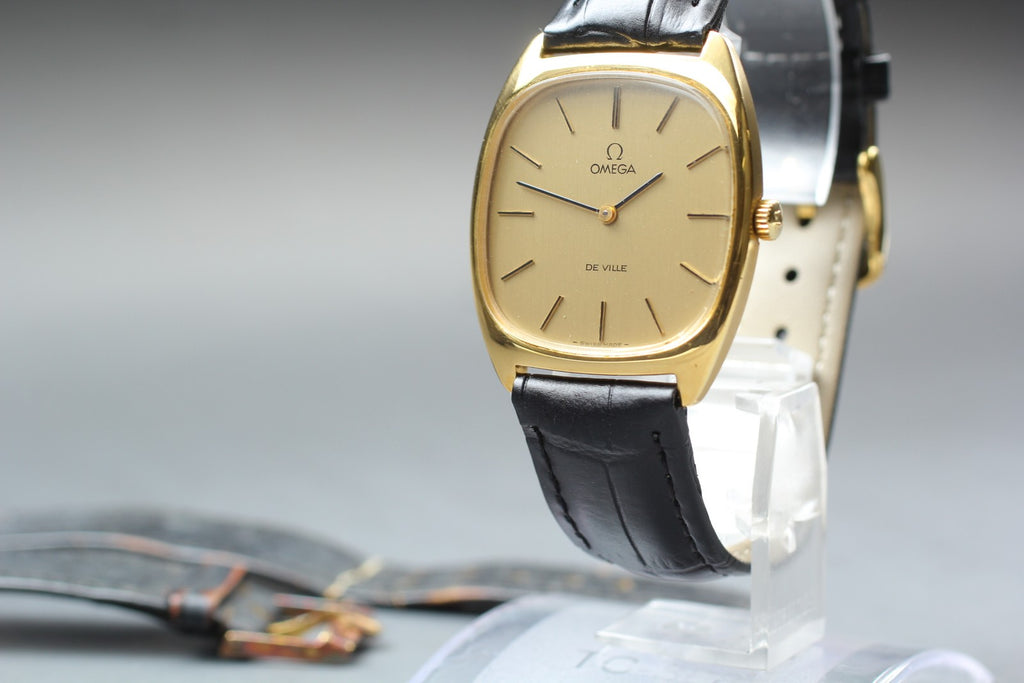 1978 OMEGA De Ville 32mm 111.0139 Manual Gold Dial Men's Watch Vintage Near MINT