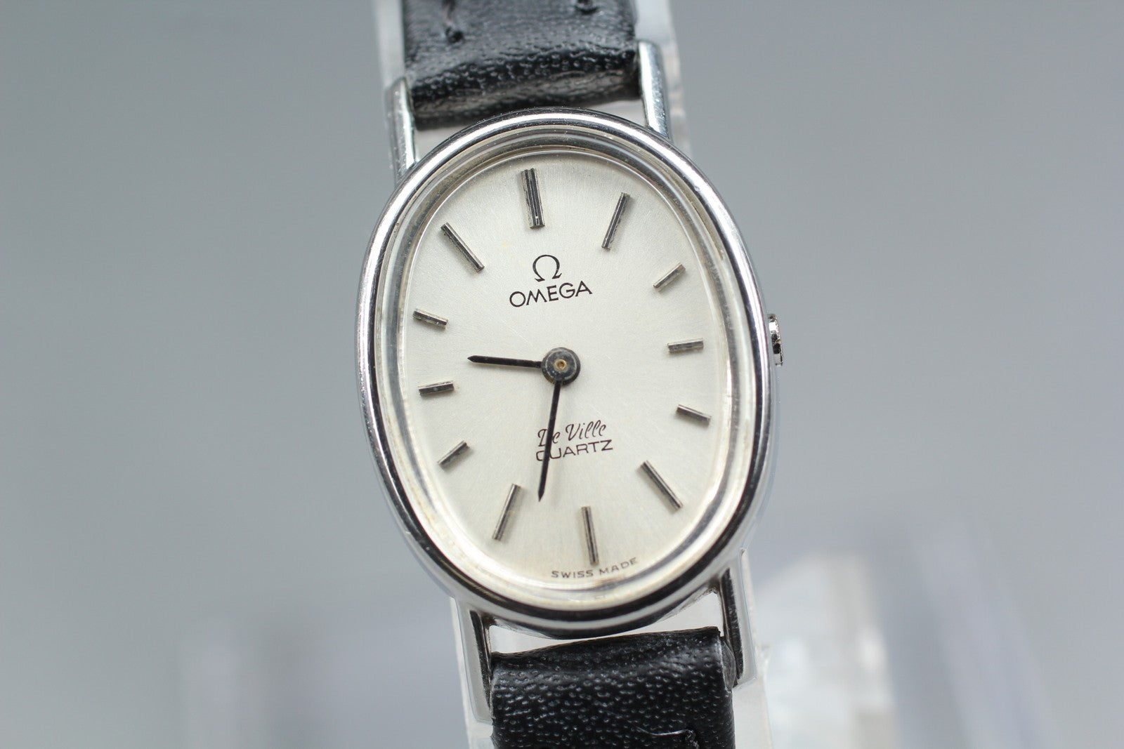 Near MINT OMEGA De Ville 18mm 591.0013 Quartz Silver Dial Women's Watch Vintage