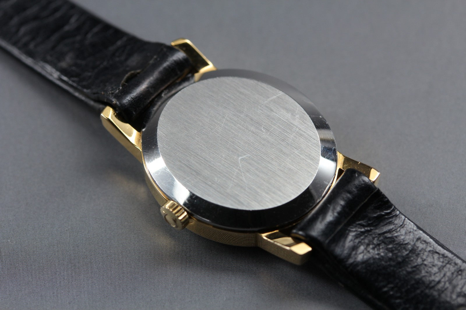 1974 Near MINT OMEGA Geneve 21mm 511.0411 Manual Silver Dial Women's Vintage