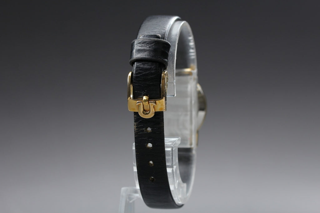 1974 Near MINT OMEGA Geneve 21mm 511.0411 Manual Silver Dial Women's Vintage