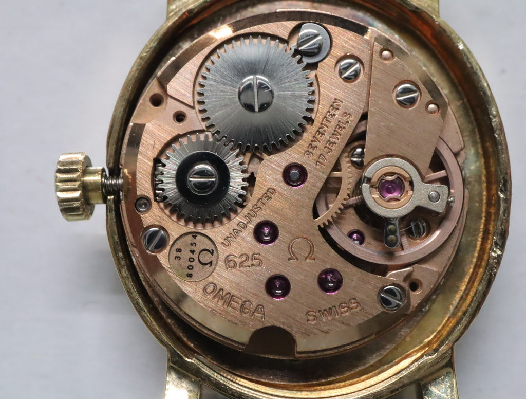 1974 Near MINT OMEGA Geneve 21mm 511.0411 Manual Silver Dial Women's Vintage