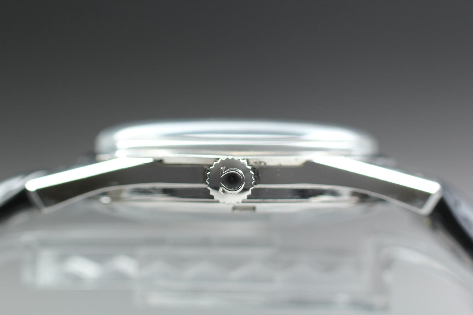 1960 Near MINT OMEGA Seamaster Turler 33mm 14700 2 Automatic Silver Men Vintage