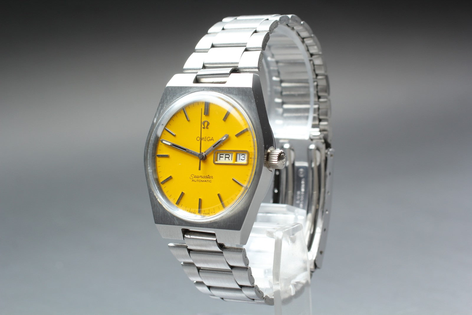 Near MINT OMEGA Seamaster 34mm 166.0174 Automatic Yellow Dial Men's Vintage
