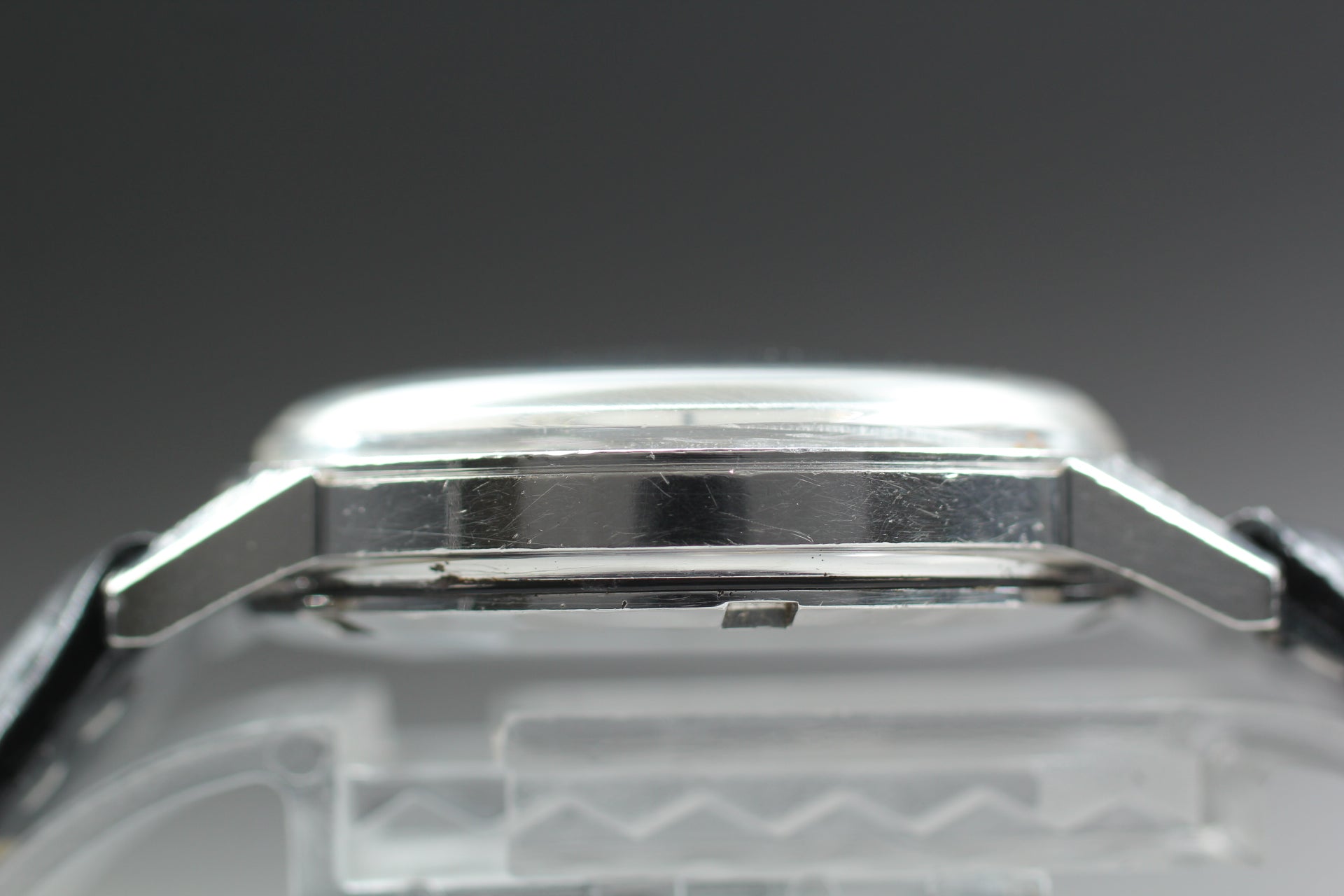 1969 Near MINT OMEGA Geneve 34mm 166.037 Automatic Silver Dial Men's Vintage