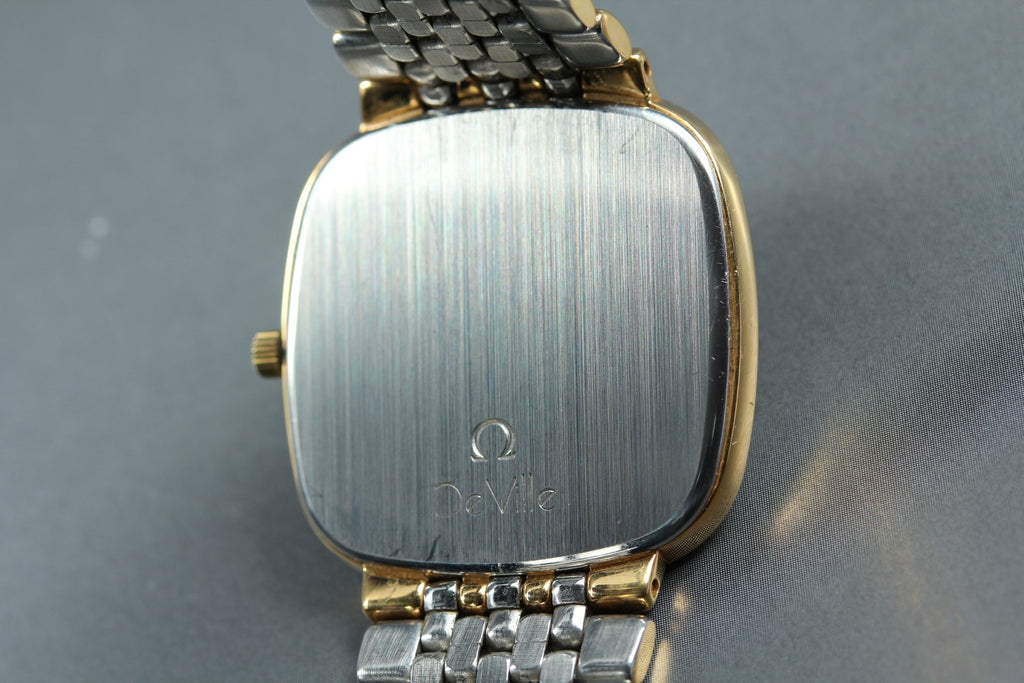 1988 Near MINT OMEGA De Ville 30mm 395.0877.2 Quartz Gold Dial Men's Vintage
