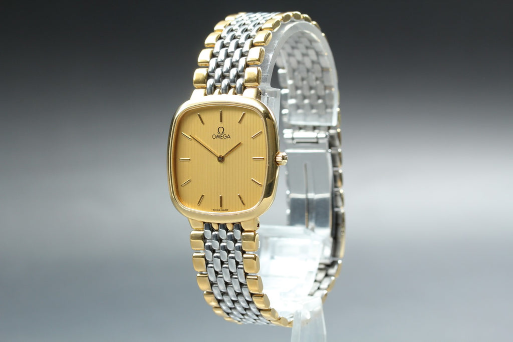 1988 Near MINT OMEGA De Ville 30mm 395.0877.2 Quartz Gold Dial Men's Vintage