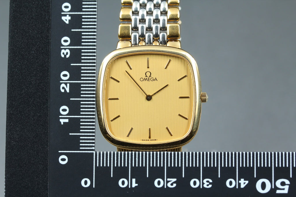 1988 Near MINT OMEGA De Ville 30mm 395.0877.2 Quartz Gold Dial Men's Vintage