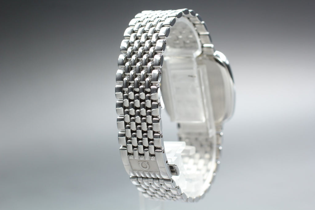 1988 Near MINT OMEGA De Ville 30mm 396.1017 Quartz White Roman Men's Vintage