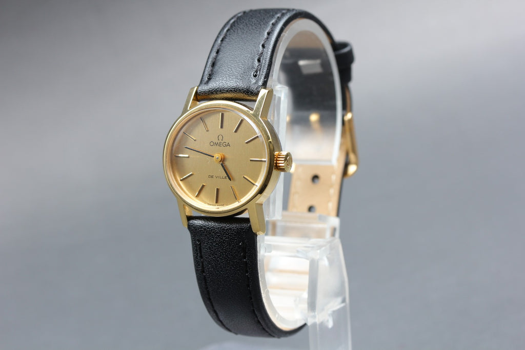 1976 Near MINT OMEGA De Ville 24mm 511.0508 Manual Gold Dial Women's Vintage