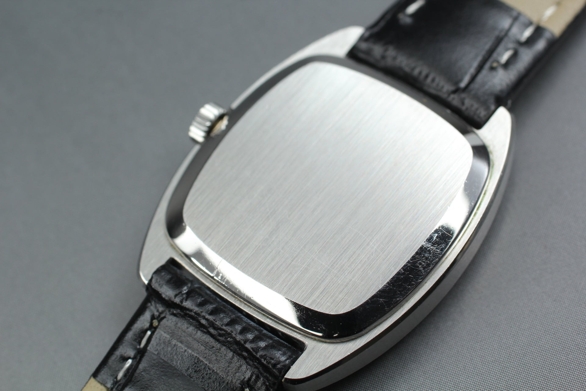 1979 Near MINT OMEGA De Ville 25mm 511.0531 Manual Silver Dial Women's Vintage