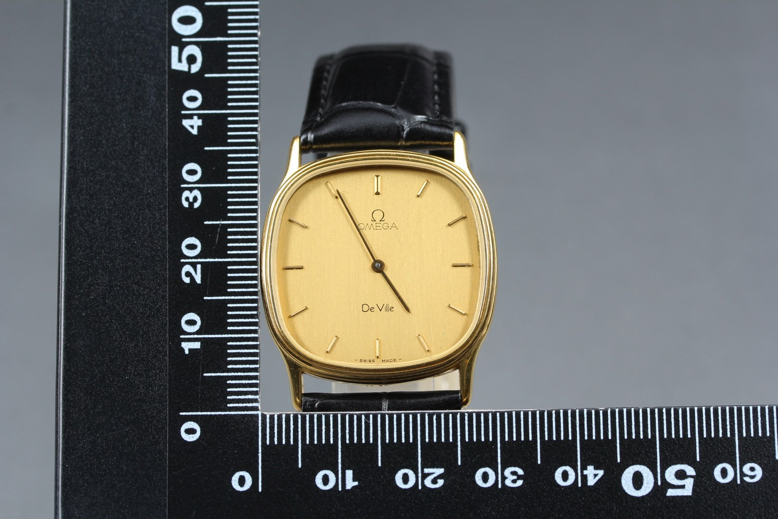 1982 OMEGA De Ville 30mm 191.0212 Quartz Gold Dial Men's Watch Vintage Exc+5