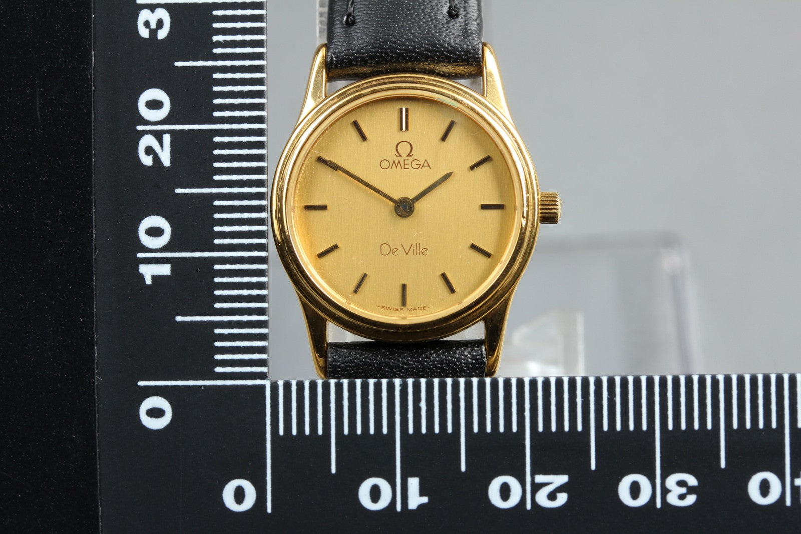 1984 OMEGA De Ville 21mm 591.0338 Quartz Gold Dial Women's Watch Vintage Exc+5