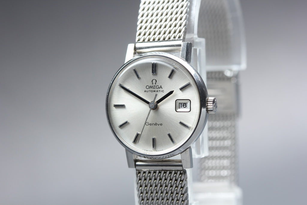 1972 Near MINT OMEGA Geneve 23mm 562.018 Automatic Silver Dial Women's Vintage