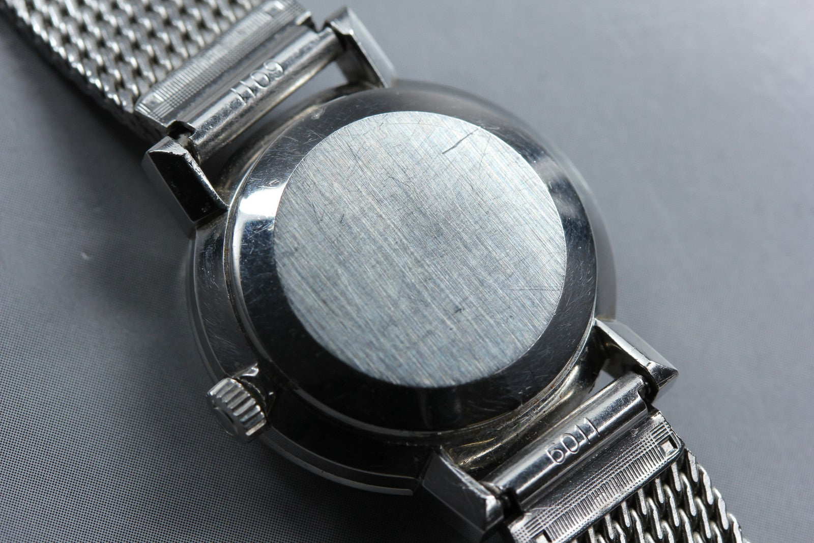 1972 Near MINT OMEGA Geneve 23mm 562.018 Automatic Silver Dial Women's Vintage
