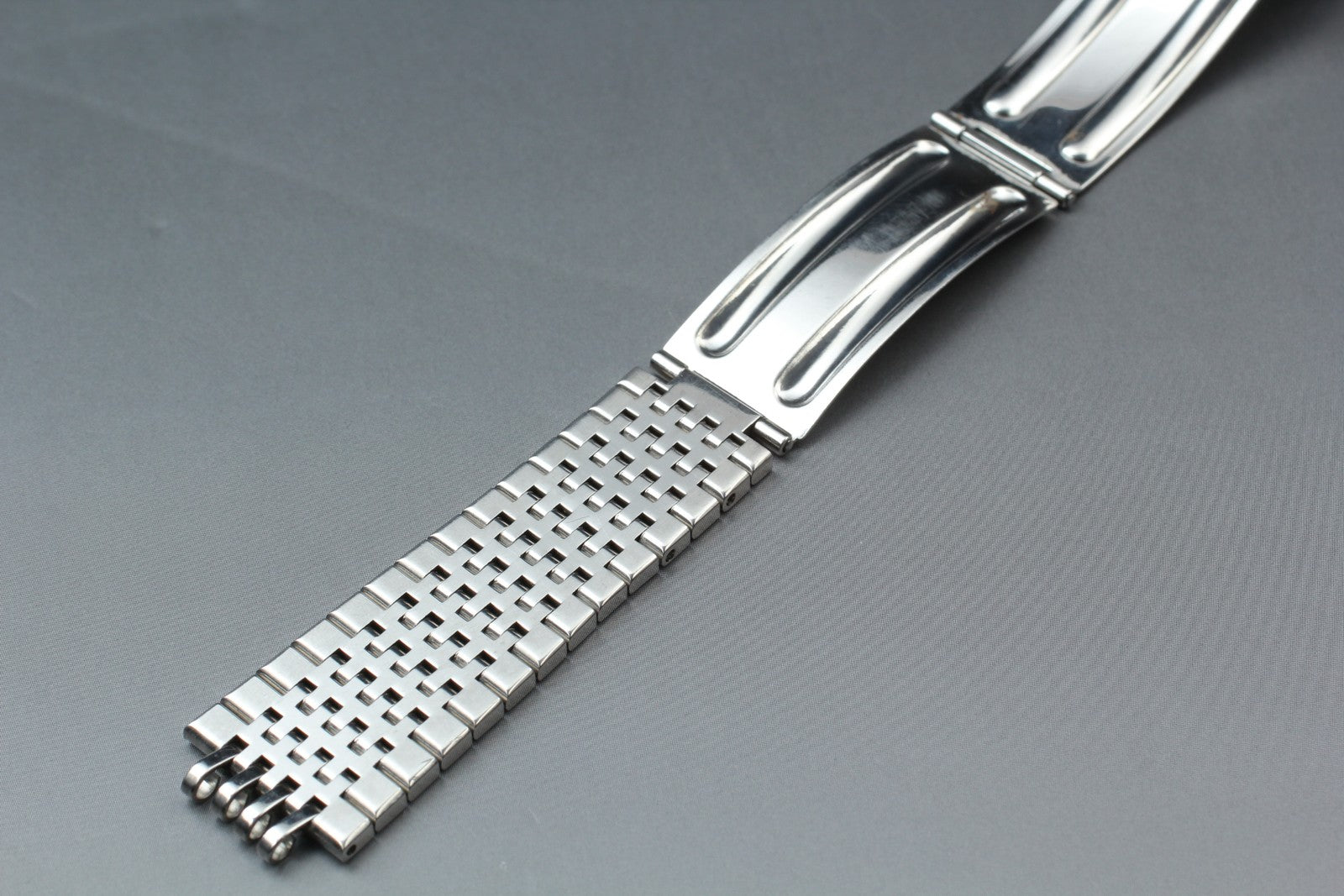Near MINT OMEGA Bracelet FF570/2054 18mm Stainless steel Silver Men's Vintage